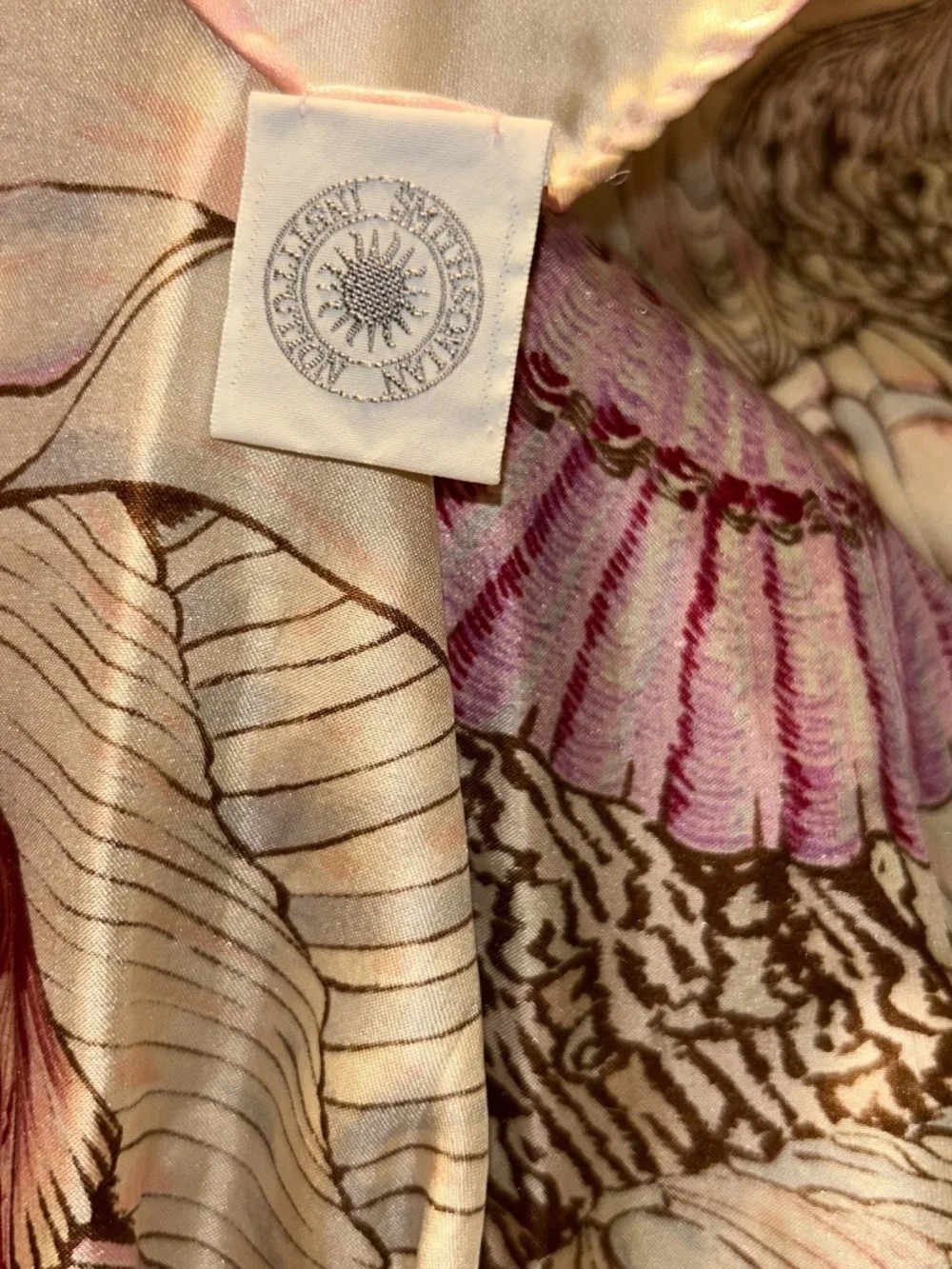 Vintage 1994 Smithsonian Institution SeaShell Scarf 100% Silk Made In Japan 90s